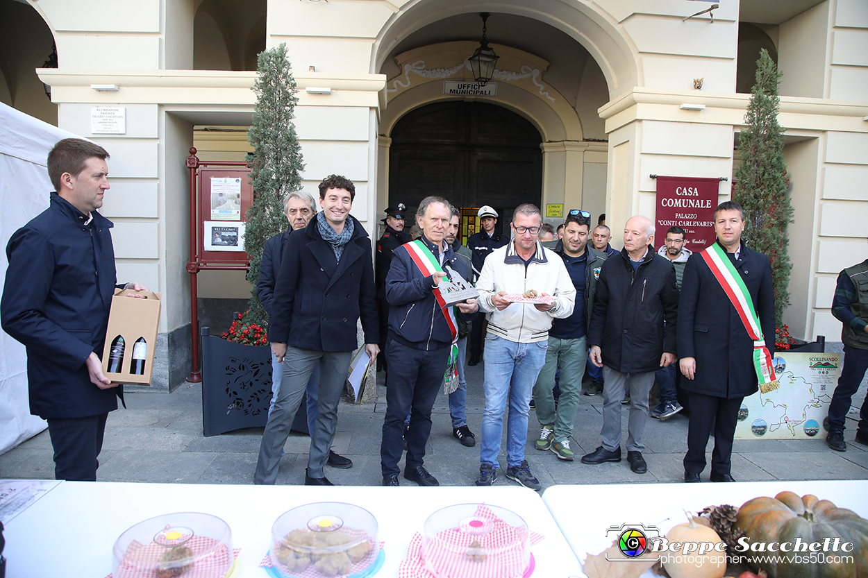 VBS_7230 - Fiera Nazionale del Tartufo e dei Santi 2022.jpg